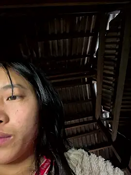 Snapshot of EmLy02 chatting on 01-15-26, 04:28 EmLy02 online show from 01-15-26, 04:28