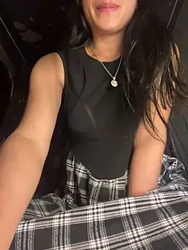 EmLy02 online show from 02-01-26, 07:40