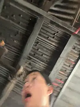 EmLy02 online show from 04-17-26, 02:14