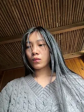 EmLy02 online show from 04-19-26, 02:33