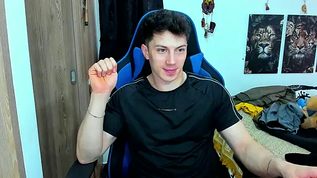 Snapshot of javiersexymann chatting on 01-03-25, 05:42 javiersexymann online show from 01-03-25, 05:42