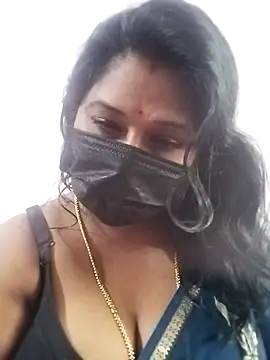 Snapshot of chaitara-reddy chatting on 09-15-25, 05:40 chaitara-reddy online show from 09-15-25, 05:40