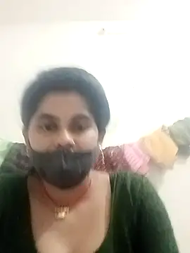 JULEE-740 online show from 10-27-25, 01:59