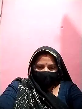 Rajnee33A online show from 04-16-26, 04:52