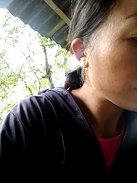 lucybaby00 online show from 10-02-25, 04:08