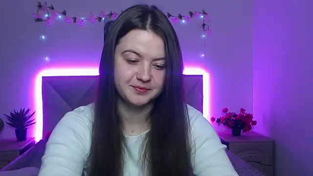 Snapshot of MavkaCute chatting on 04-24-26, 06:21 MavkaCute online show from 04-24-26, 06:21