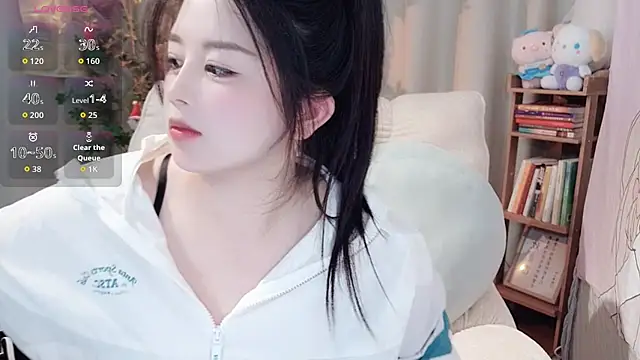 SweetTease2025 online show from 10-31-25, 04:41