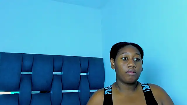 Snapshot of yourwife_anna chatting on 09-20-25, 11:22 yourwife anna online show from 09-20-25, 11:22