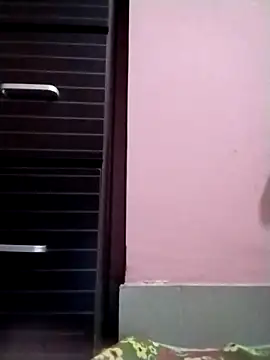 Snapshot of khhlmn chatting on 10-05-25, 06:28 khhlmn online show from 10-05-25, 06:28