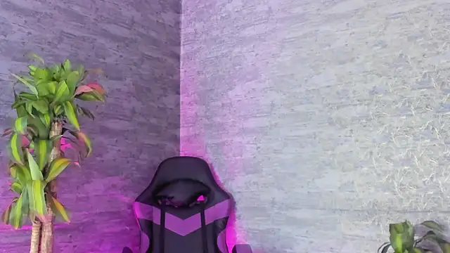 Snapshot of ArthurCox chatting on 09-13-25, 11:48 ArthurCox online show from 09-13-25, 11:48