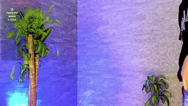 Snapshot of ArthurCox chatting on 09-25-25, 05:27 ArthurCox online show from 09-25-25, 05:27