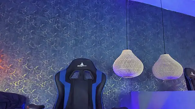 Snapshot of ArthurCox chatting on 11-22-25, 05:34 ArthurCox online show from 11-22-25, 05:34