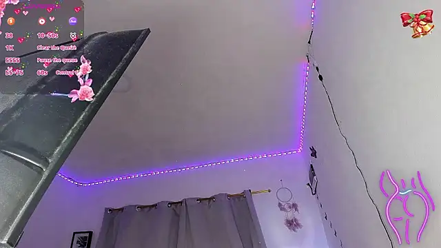 Snapshot of emmie_bunny chatting on 01-31-26, 10:41 emmie bunny online show from 01-31-26, 10:41