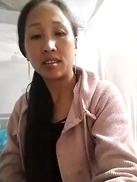 cute love00 online show from 10-23-25, 01:10