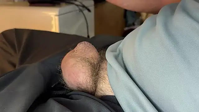 Snapshot of hornysmallcockgermany chatting on 11-19-25, 12:05 hornysmallcockgermany online show from 11-19-25, 12:05