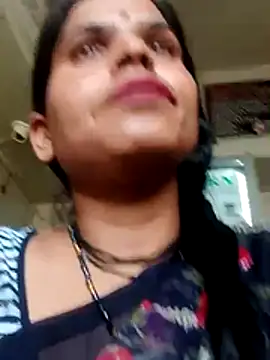 Snapshot of Soniya_pandit chatting on 05-15-26, 02:18 Soniya pandit online show from 05-15-26, 02:18