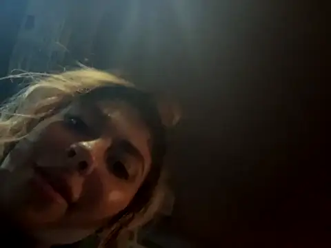 bbgurlnickii online show from 11-18-25, 04:50