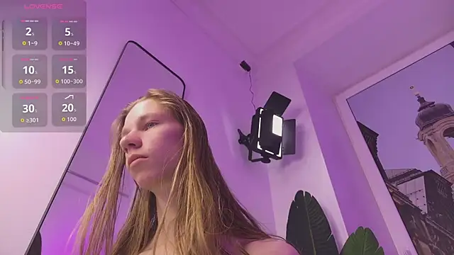 TheodoreMcLovin online show from 09-10-25, 05:07