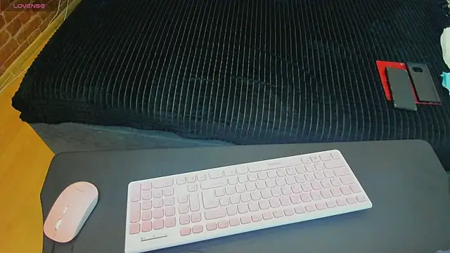 Cutiee Alicee online show from 04-22-26, 07:48