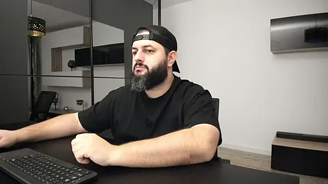 DravenPeak online show from 12-17-25, 03:07