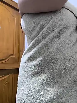 Snapshot of butterfly777_ chatting on 09-27-25, 11:15 butterfly777 online show from 09-27-25, 11:15