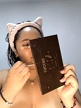 Snapshot of butterfly777_ chatting on 10-11-25, 04:05 butterfly777 online show from 10-11-25, 04:05