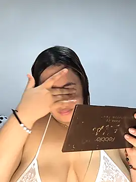 Snapshot of butterfly777_ chatting on 10-12-25, 07:02 butterfly777 online show from 10-12-25, 07:02