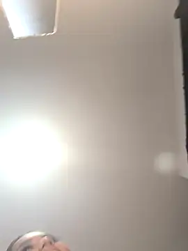 Snapshot of butterfly777_ chatting on 10-16-25, 10:16 butterfly777 online show from 10-16-25, 10:16