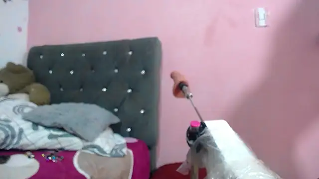 Snapshot of cucha_sexy_hard_69 chatting on 11-24-25, 12:27 cucha sexy hard 69 online show from 11-24-25, 12:27