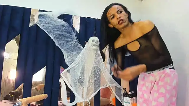 Aisha hotts777 online show from 10-29-25, 03:20