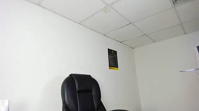 Aisha hotts777 online show from 12-05-25, 03:48