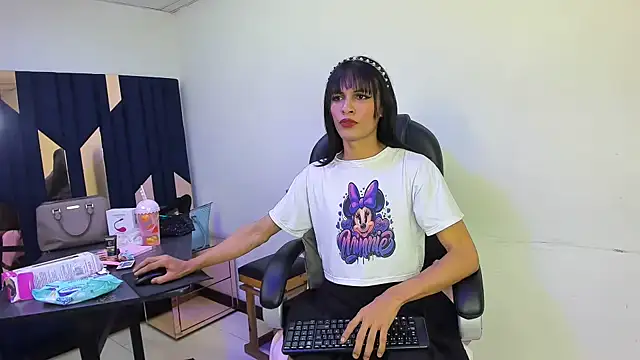 Aisha hotts777 online show from 04-11-26, 09:24