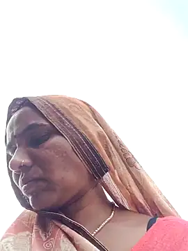 Snapshot of Pinky12A chatting on 11-23-25, 10:15 Pinky12A online show from 11-23-25, 10:15