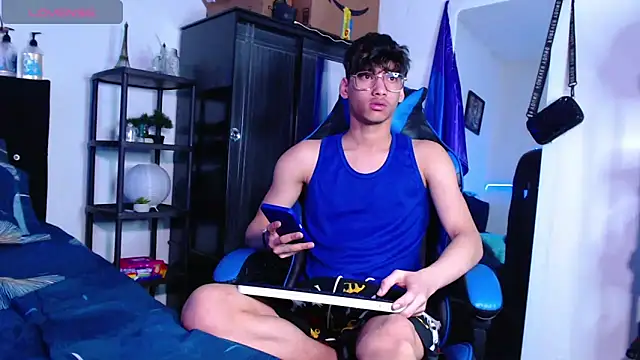 Gael Jones online show from 10-09-25, 02:15