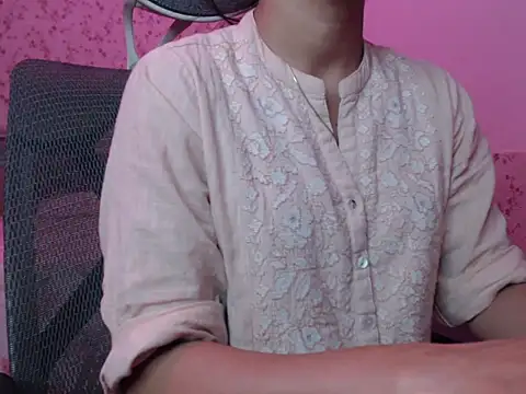 snow white123 online show from 10-16-25, 08:10