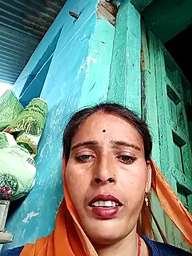 Snapshot of Arti13A chatting on 06-12-26, 01:15 Arti13A online show from 06-12-26, 01:15