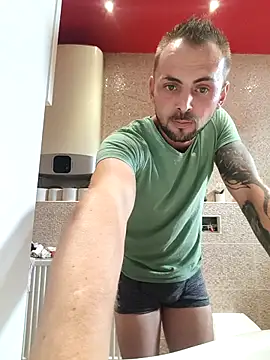 papichulo0099 online show from 09-28-25, 01:16