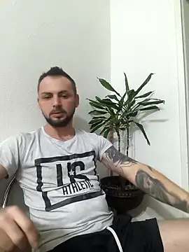 papichulo0099 online show from 02-04-26, 03:12