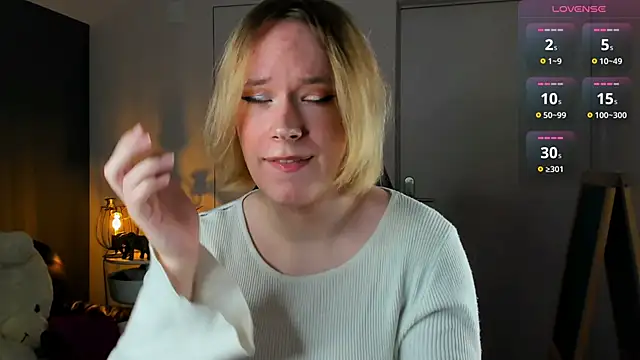 Amanda Butlerr online show from 11-05-25, 09:53