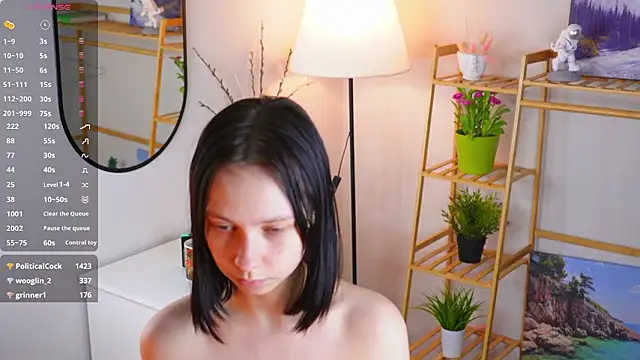 Snapshot of SuzanneHowse chatting on 02-03-26, 06:22 SuzanneHowse online show from 02-03-26, 06:22