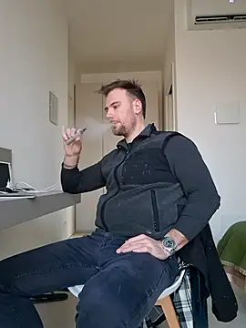 mrlyuis online show from 02-26-26, 04:06