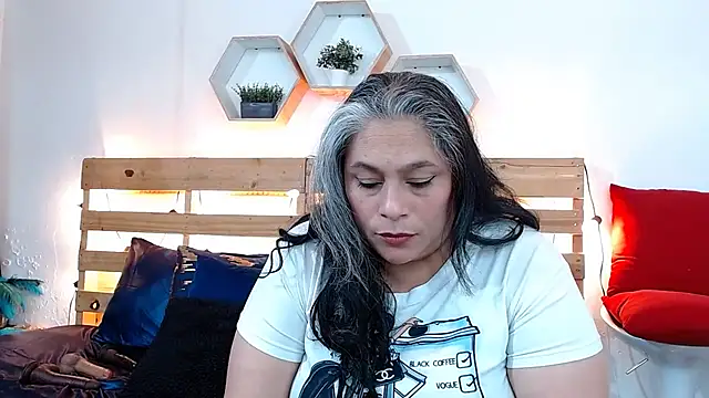 sheila reeves2772 online show from 10-02-25, 05:53