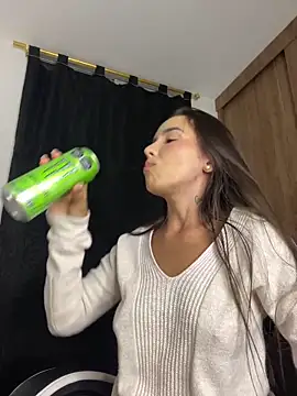 Scarlett05 online show from 11-23-25, 01:16