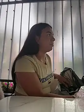 TessaCooper1 online show from 06-25-26, 07:51