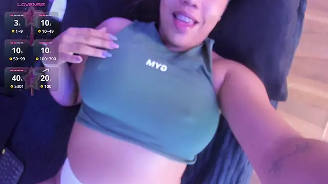 BustyGlow online show from 03-31-26, 09:53