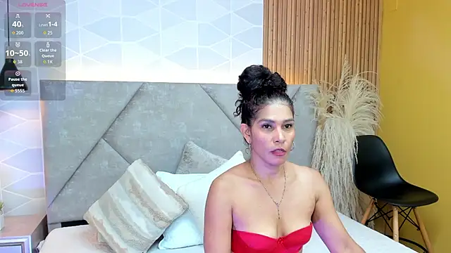 Brunnette Sensation online show from 12-17-25, 08:15