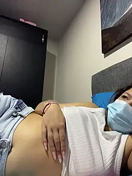 Snapshot of destiny69col chatting on 11-12-25, 01:17 destiny69col online show from 11-12-25, 01:17