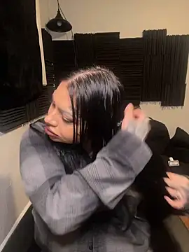 Snapshot of chicanachic13 chatting on 10-18-25, 05:32 chicanachic13 online show from 10-18-25, 05:32