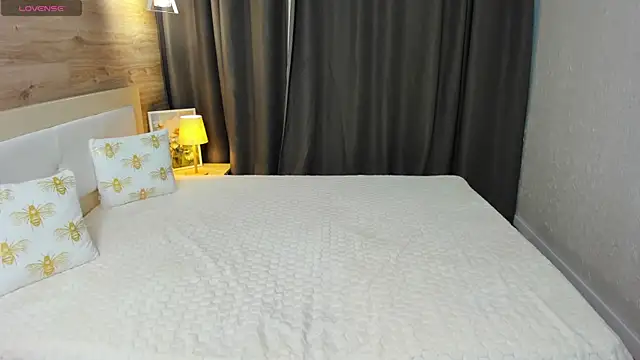 Babyy Lynaa online show from 10-12-25, 05:39