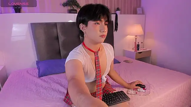 Snapshot of Creamy_Angelo chatting on 09-10-25, 04:45 Creamy Angelo online show from 09-10-25, 04:45